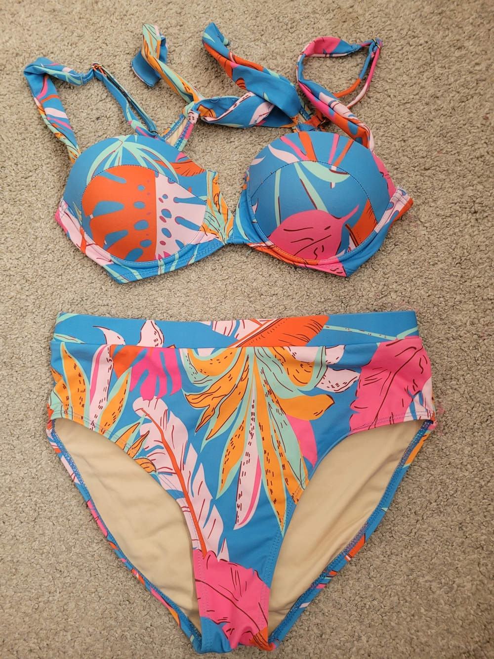 NWOT Blushing Brunette Coast On By High-Waist Bikini Set